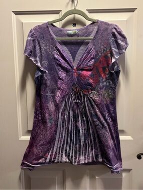 Unity World Wear Purple Butterfly Fringe Front Short Sleeve Tee